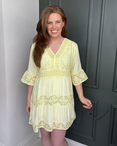 Lily Lace Short Sleeve Dress in Yellow (8-16)